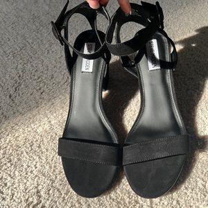 Steve Madden- Malia 3” block heel